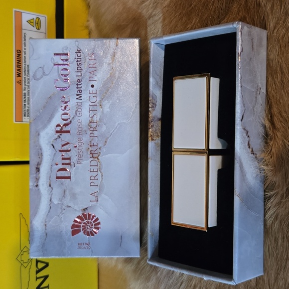 Dirty Rose Gold La Prestige Rose Gold Matte Lipstick - Picture 4 of 4